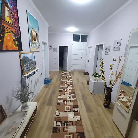 Bujtina Cela Berat Bagian luar foto